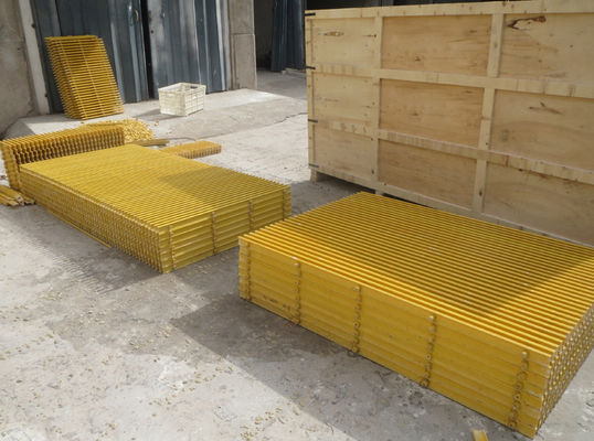 Lightweight FRP Fiberglass Grating Walkway Designed for Plastic Sidewalk Applications