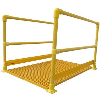 Traditional Design Fiberglass Fence Post Easy to Install Customized Length for Safety