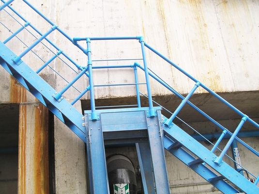 Power Plant Insulation Ladders Fiberglass Reinforced Plastic Step Ladders with Handrail