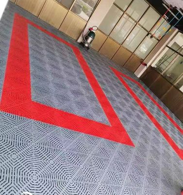 40x40x3.0cm Thick PP Plastic Interlocking Mats for Indoor Carwash Garage Floor Covering